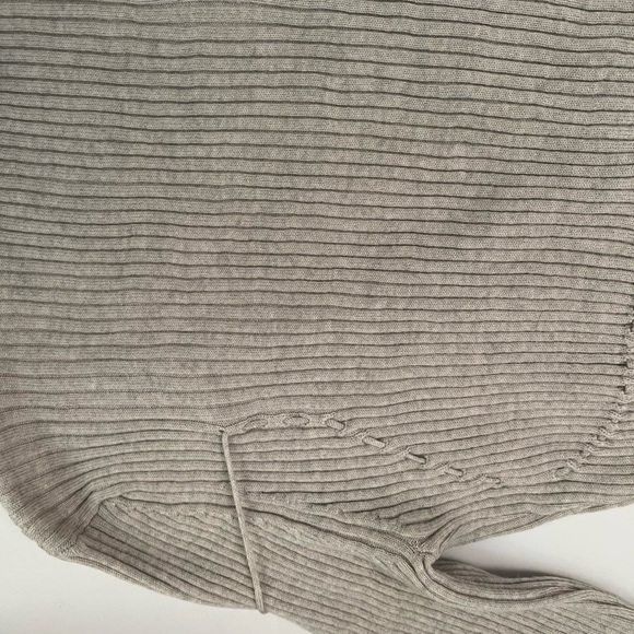 Lauris Long Sleeve Merino Wool Mini Sweater Dress
JACQUEMUS - Picture 10 of 16